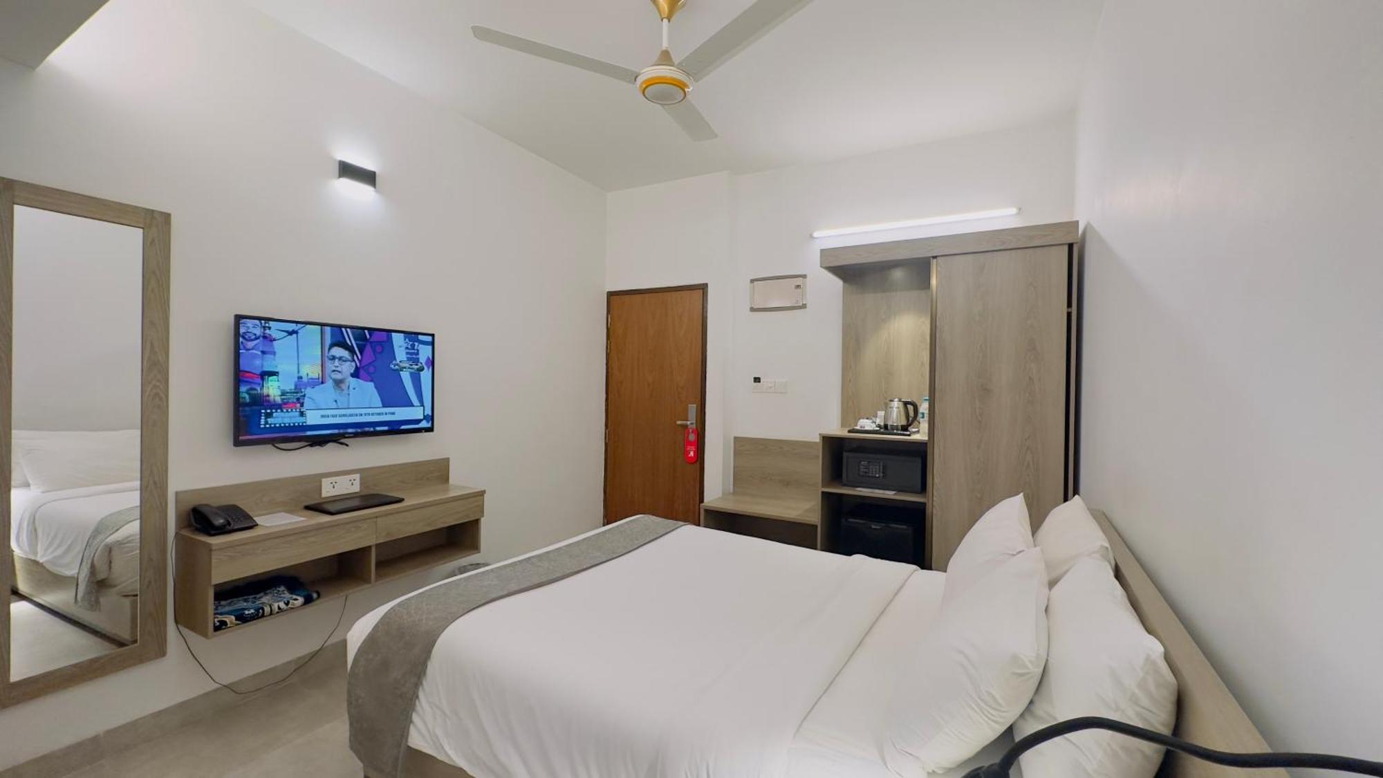 Priyo Nibash Stylish Residential Hotel Dhaka Luaran gambar
