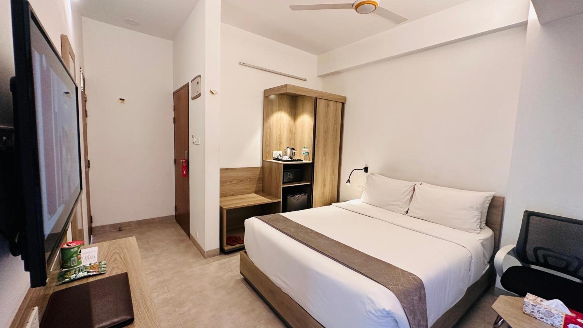 Priyo Nibash Stylish Residential Hotel Dhaka Luaran gambar